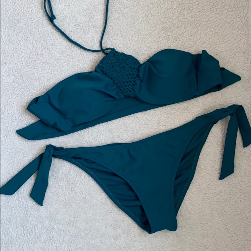 Top and bottom turquoise bikini